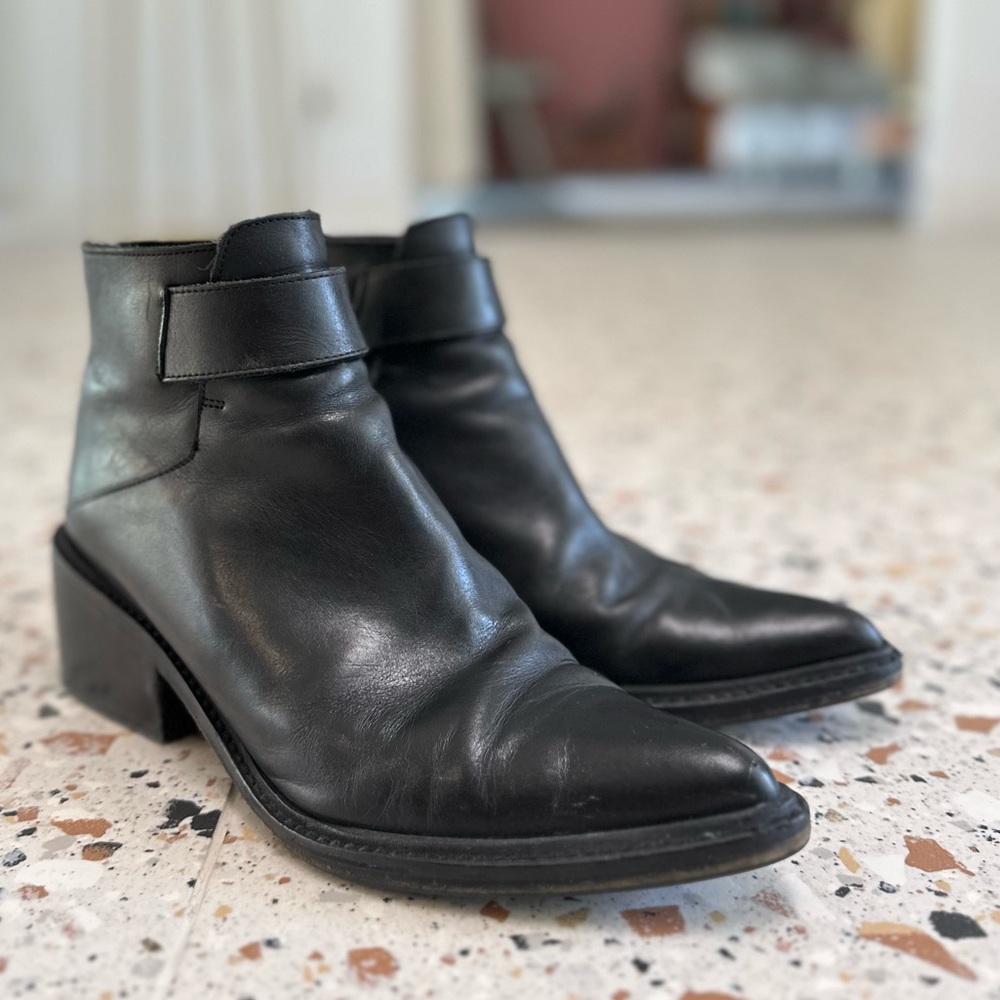 Helmut Lang ankle booties with zipper size 38